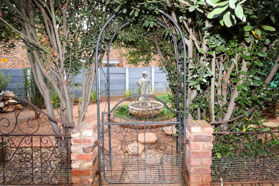 3 Bedroom Property for Sale in Flamwood North West
